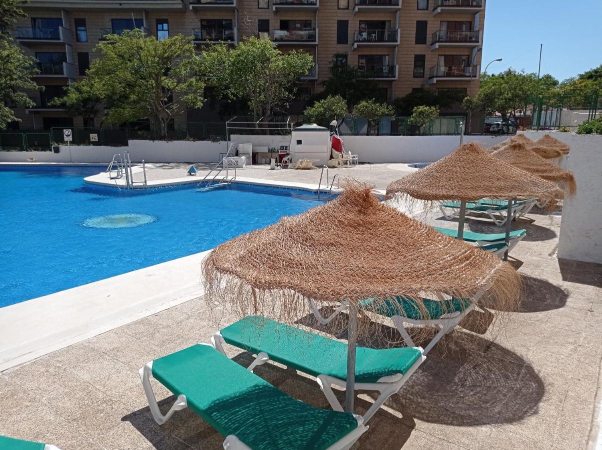 Acuario Apartment เบนัลมาเดนา ภายนอก รูปภาพ