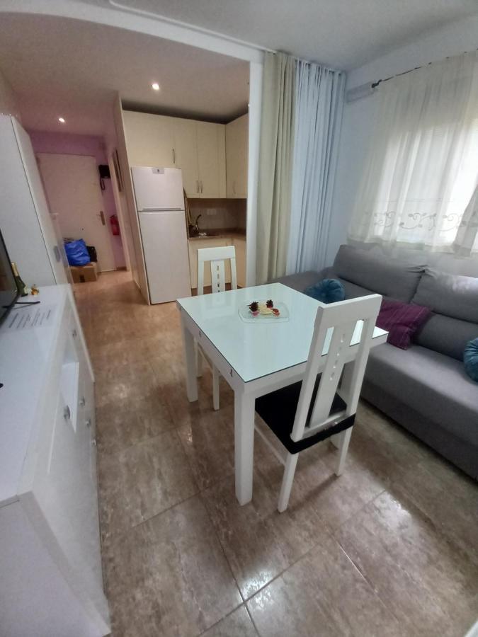 Acuario Apartment เบนัลมาเดนา ภายนอก รูปภาพ